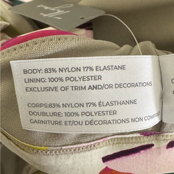 Thyme V-Neck Bikini Top with Adjustable Straps - Thyme Maternity Size Small NWT - Picture 9 of 10